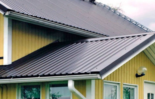 Кровельный профнастил: преимущества